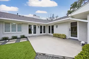 5698 Bayou Glen Rd, Houston, TX 77056 - Photo 16