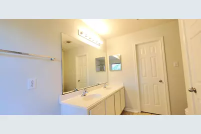 13043 Peppergate Lane, Houston, TX 77044 - Photo 16