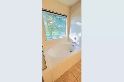13043 Peppergate Lane, Houston, TX 77044 - Photo 8
