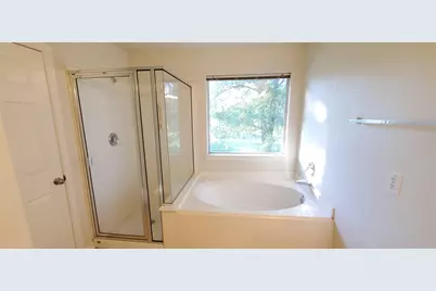 13043 Peppergate Lane, Houston, TX 77044 - Photo 12