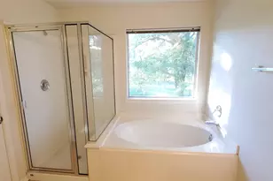13043 Peppergate Ln, Houston, TX 77044 - Photo 12
