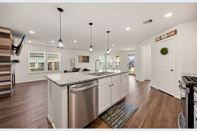 15606 Clearwater Bend Drive, Houston, TX 77044 - Photo 6
