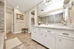 31 Bendwood Dr, Sugar Land, TX 77478 - Photo 16