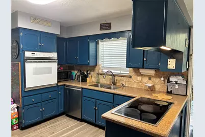 5103 Ashwood Drive, Baytown, TX 77521 - Photo 4
