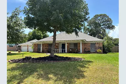 5103 Ashwood Drive, Baytown, TX 77521 - Photo 2