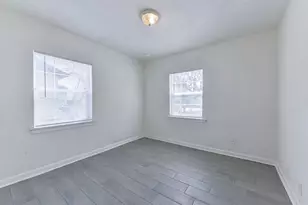 8229 Carolwood Dr, Houston, TX 77028 - Photo 26