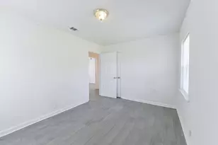 8229 Carolwood Dr, Houston, TX 77028 - Photo 22