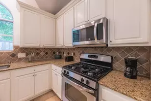 6 Avenswood Pl, The Woodlands, TX 77382 - Photo 10