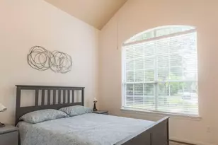 6 Avenswood Pl, The Woodlands, TX 77382 - Photo 4