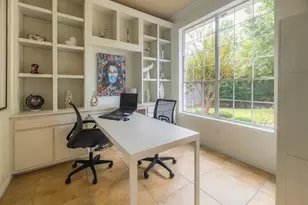 6 Avenswood Pl, The Woodlands, TX 77382 - Photo 2