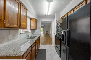 2120 El Paseo St, Houston, TX 77054 - Photo 4
