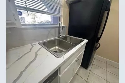 5921 Arncliffe Drive #5921, Houston, TX 77088 - Photo 4