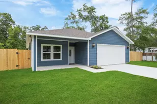 14390 Half Circle St, Splendora, TX 77372 - Photo 2