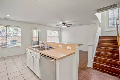 55 N Walden Elms Circle, The Woodlands, TX 77382 - Photo 16