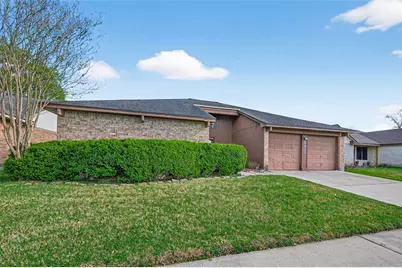2311 Leading Edge Drive, Friendswood, TX 77546 - Photo 2
