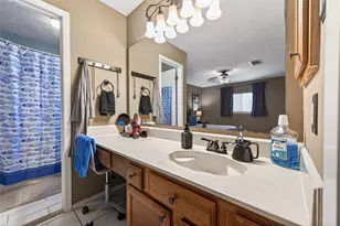 2311 Leading Edge Dr, Friendswood, TX 77546 - Photo 32