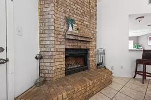 2311 Leading Edge Dr, Friendswood, TX 77546 - Photo 8