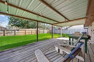 2311 Leading Edge Dr, Friendswood, TX 77546 - Photo 34