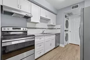 17202 Imperial Valley Dr, Houston, TX 77060 - Photo 8