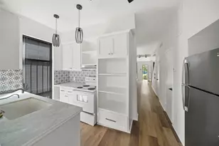 518 Hawthorne St, Houston, TX 77006 - Photo 6