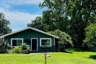 297 Vicki Dr, Livingston, TX 77351 - Photo 1