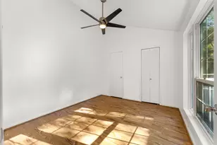 33 Crystal Lake Ln, The Woodlands, TX 77380 - Photo 20