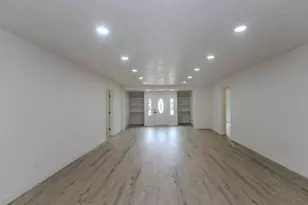 7912 Ford St, Houston, TX 77012 - Photo 8