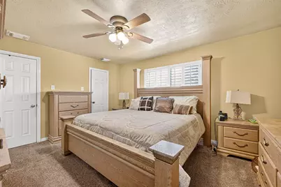 1302 E April Rain Court, Missouri City, TX 77489 - Photo 34