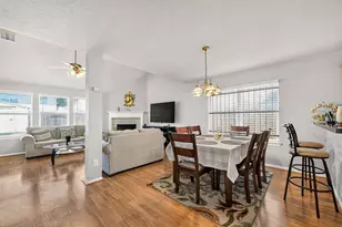 1302 E April Rain Ct, Missouri City, TX 77489 - Photo 12