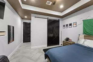 8105 Jet Pilot St, Houston, TX 77075 - Photo 18