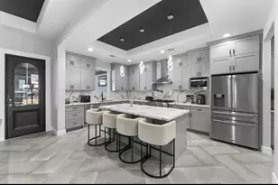 8105 Jet Pilot St, Houston, TX 77075 - Photo 6