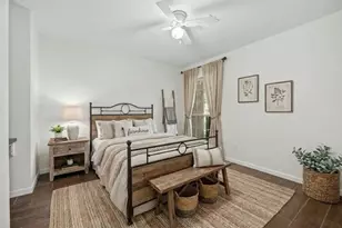 3930 Tumbleweed Ln, Baytown, TX 77521 - Photo 16