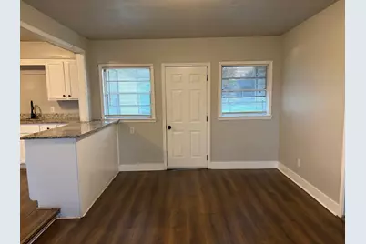 5818 Glenhurst Drive, Houston, TX 77033 - Photo 4