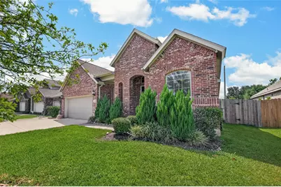 501 Campbell Drive, League City, TX 77573 - Photo 1