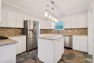 13343 Balmore Cir, Houston, TX 77069 - Photo 6