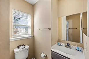 2823 Avenue Q, Galveston, TX 77550 - Photo 20