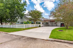 1902 Port Royal Dr, Nassau Bay, TX 77058 - Photo 14