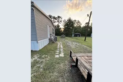 4220 W Sutton Drive, Vidor, TX 77662 - Photo 2