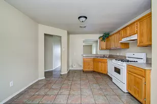 3910 Ridge Canyon Rd, Baytown, TX 77521 - Photo 6