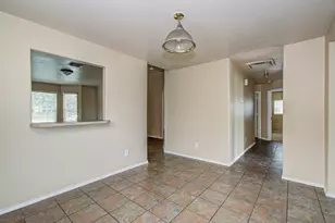 3910 Ridge Canyon Rd, Baytown, TX 77521 - Photo 14