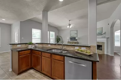 25203 Auburn Terrace Drive, Spring, TX 77389 - Photo 16