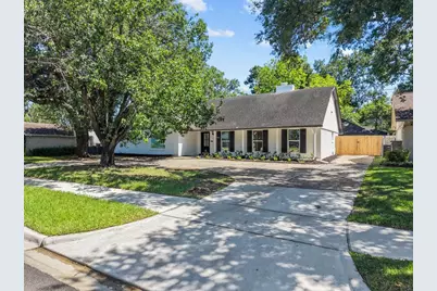 8011 Richmond Avenue, Houston, TX 77063 - Photo 1