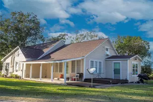 10553 S State Hwy 71, Danevang, TX 77437 - Photo 2