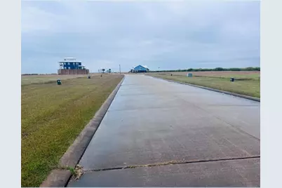 3000 Palacios Bay Drive, Palacios, TX 77465 - Photo 10