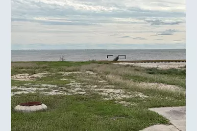 3000 Palacios Bay Drive, Palacios, TX 77465 - Photo 8