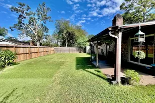 819 Redway Ln, Houston, TX 77062 - Photo 38