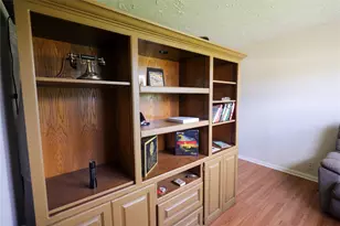409 Center Way, Lake Jackson, TX 77566 - Photo 6