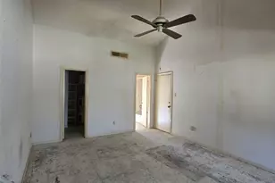 1929 Clipper Ct, Willis, TX 77318 - Photo 10