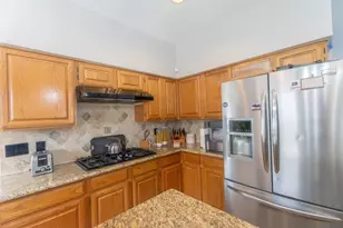 1209 Twin Oaks St, Friendswood, TX 77546 - Photo 10