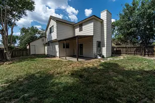 10903 Nobility Dr, Houston, TX 77099 - Photo 2